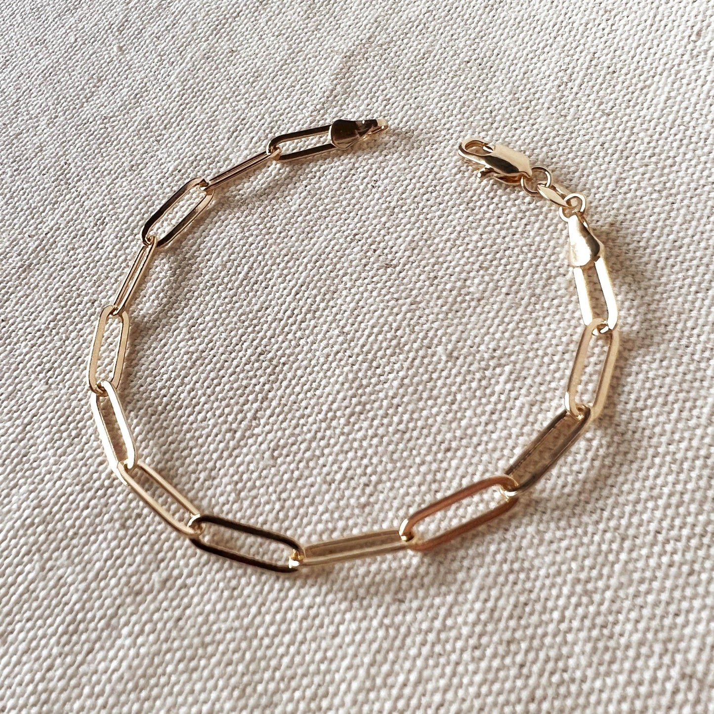 close up paperclip chain bracelet 14K gold filled