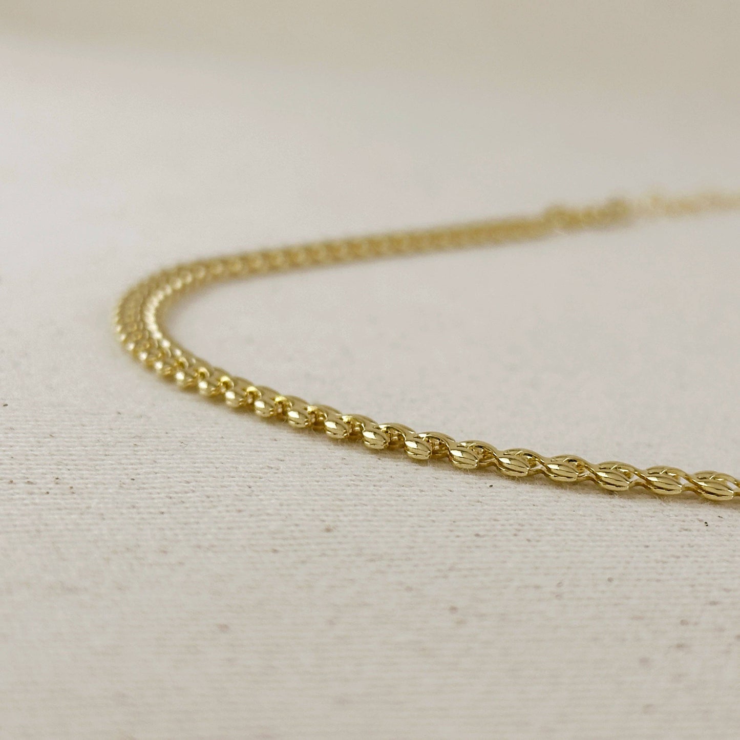 Leaf Choker Necklace – 18K Gold Filled