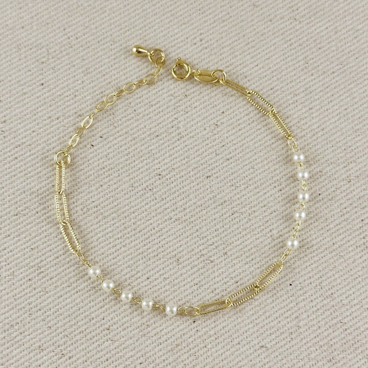 18K gold filled diamond cut paperclip and pearl bracelet close up