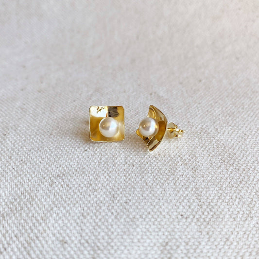 Pearl stud earrings with 18k gold filled accents